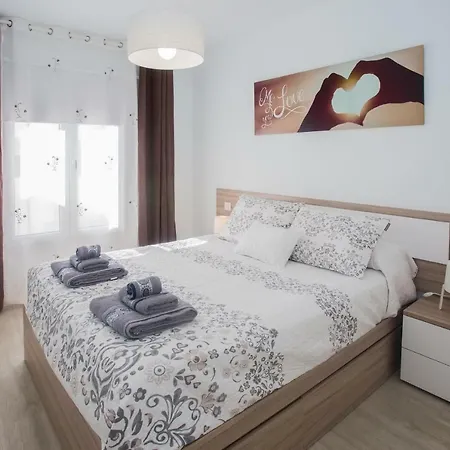 Flower Beach 8 Apartment *